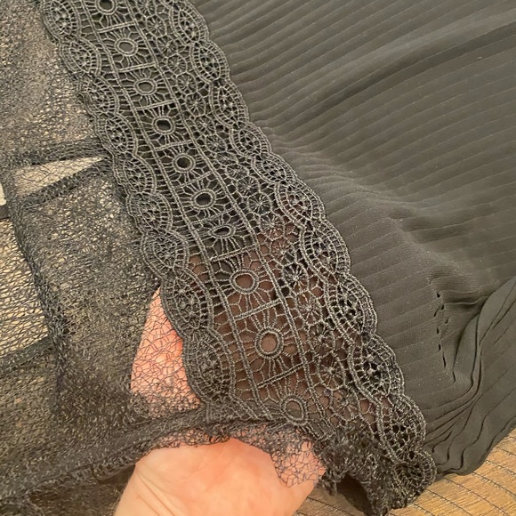 Nanette Lepour Lace Chiffon Top - Picture 7 of 7